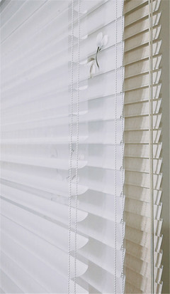 中網市場發布:億興裝飾材料研發、生產、銷售:"夢享簾"室內、戶外、窗飾、智能遮陽產品